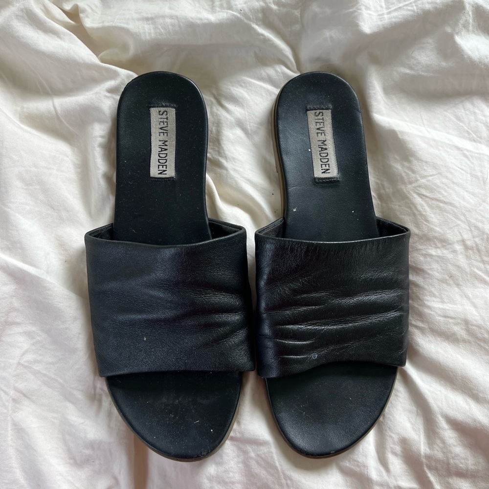 Steve Madden slides